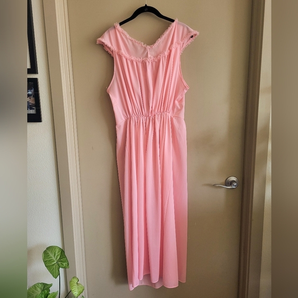Vintage Pandora Lingerie Pink Nightgown - Picture 7 of 8